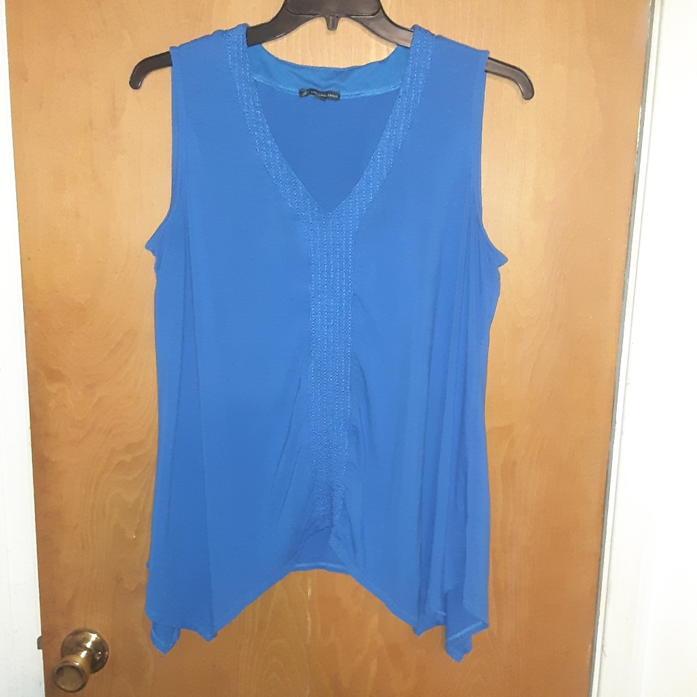 Blue Adrianna Papell tank size 3X